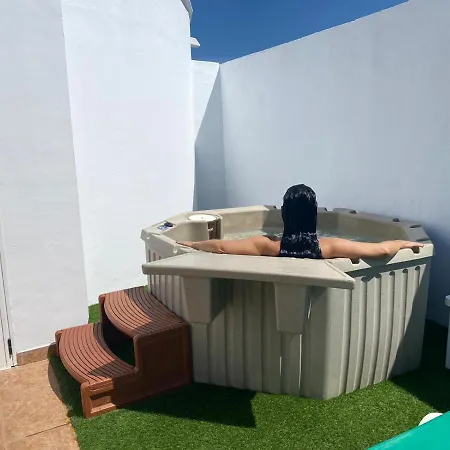 La Duomo Di Vulcano Villa Playa Honda (Lanzarote)