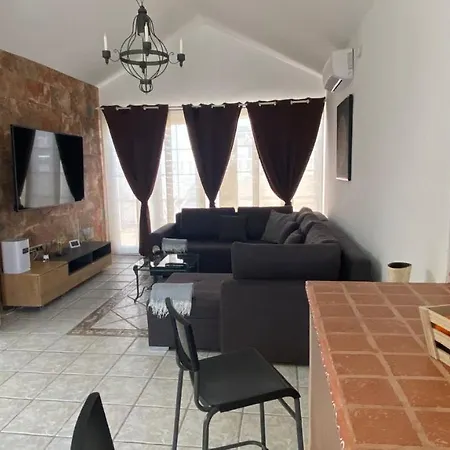 La Duomo Di Vulcano Villa Playa Honda (Lanzarote)