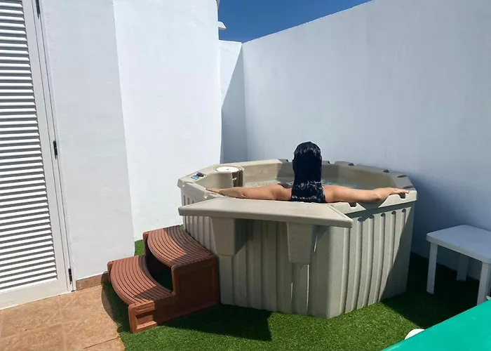 La Duomo Di Vulcano Villa Playa Honda (Lanzarote)