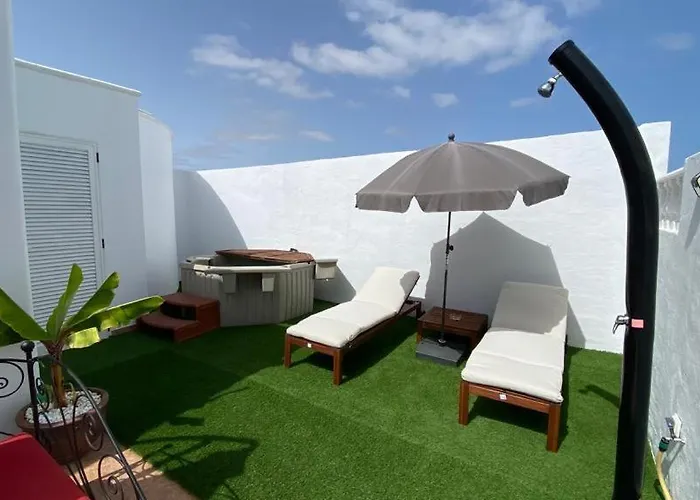 Villa La Duomo Di Vulcano Playa Honda (Lanzarote)