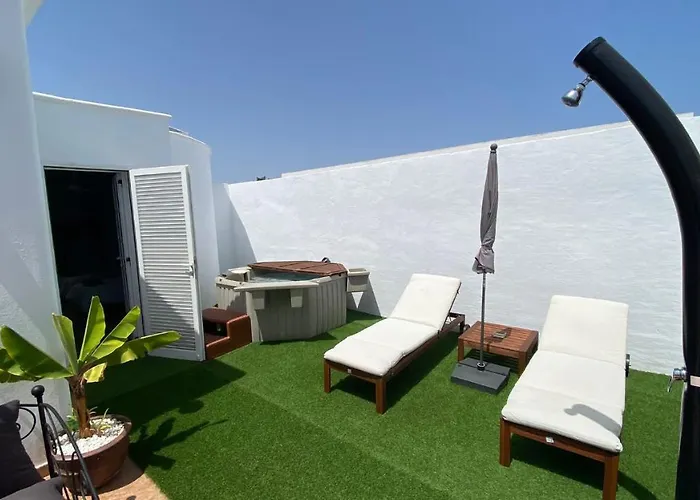 La Duomo Di Vulcano Villa Playa Honda (Lanzarote)