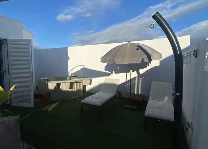 Villa La Duomo Di Vulcano *