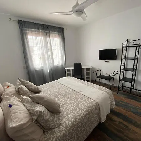 Villa La Duomo Di Vulcano *