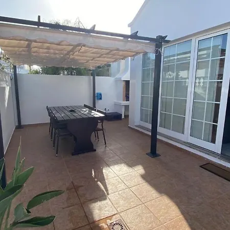 Villa La Duomo Di Vulcano Playa Honda (Lanzarote)