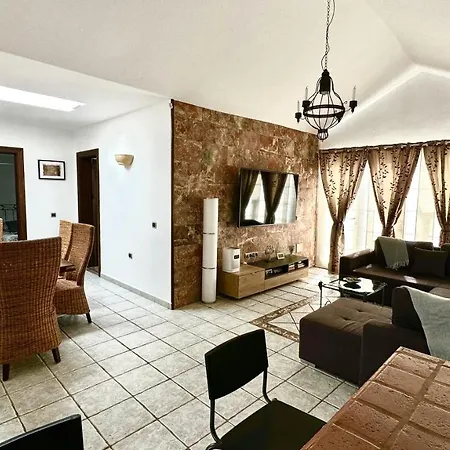 La Duomo Di Vulcano * Playa Honda (Lanzarote)